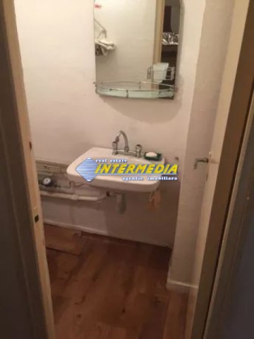 apartament-3-camere-decomandat-de-vanzare-cetate-alba-iulia-8